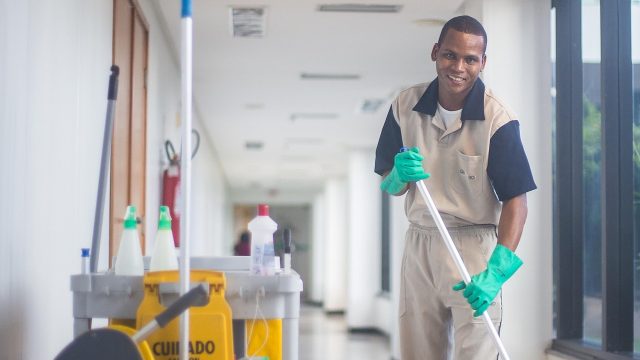 cleaner-3122363_1920